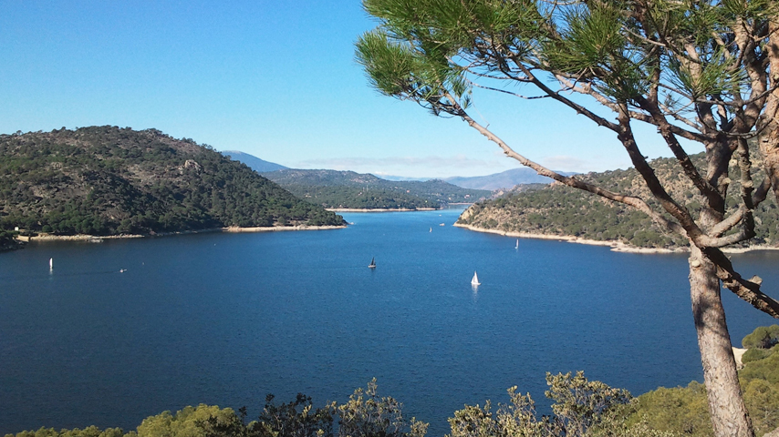 Prácticas PNB en Madrid: Aguas tranquilas y azules presididas por pinos – prácticas PNB embalse san juan